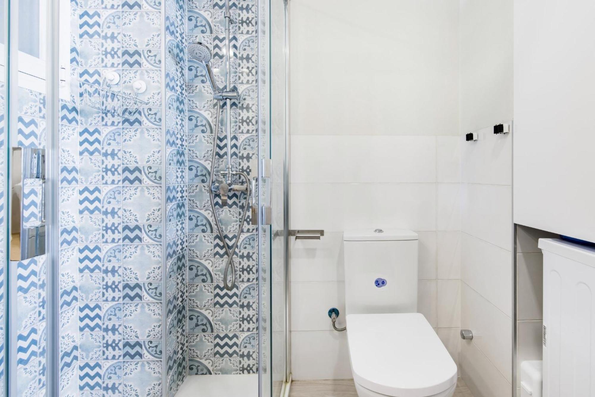Sorolla 105, Luxury, Beach, Free Parking, Services, Quite Neighborhood, So * Málaga