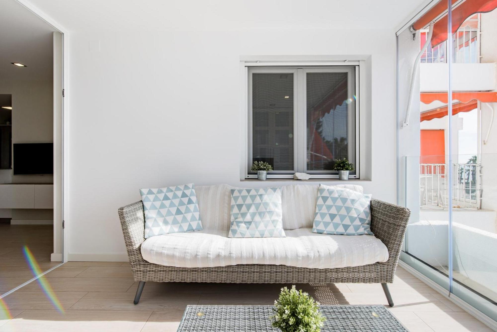 Sorolla 105, Luxury, Beach, Free Parking, Services, Quite Neighborhood, So Apartamento *